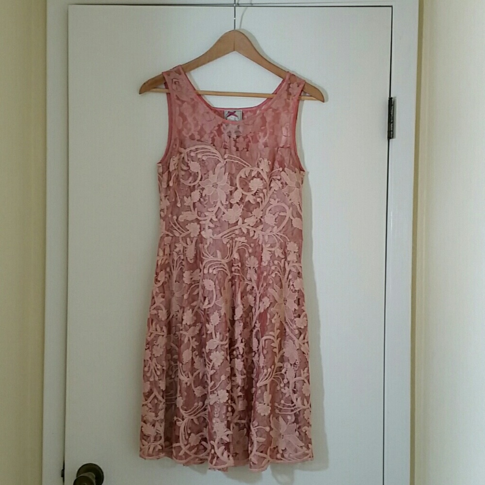 Pink lace cocktail dress
